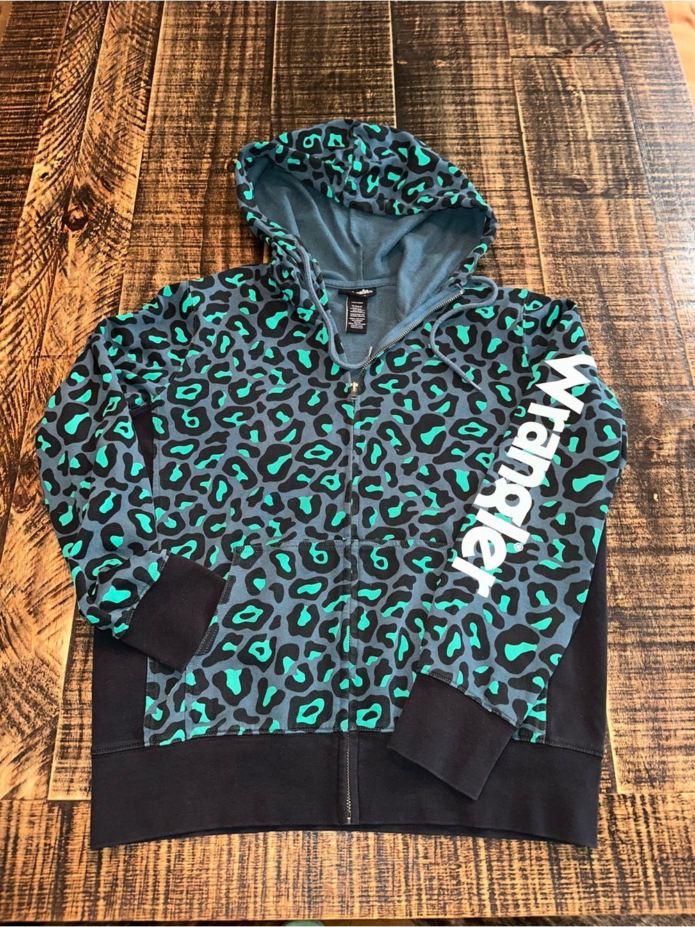 Wrangler size Small Full Zip Hoodie